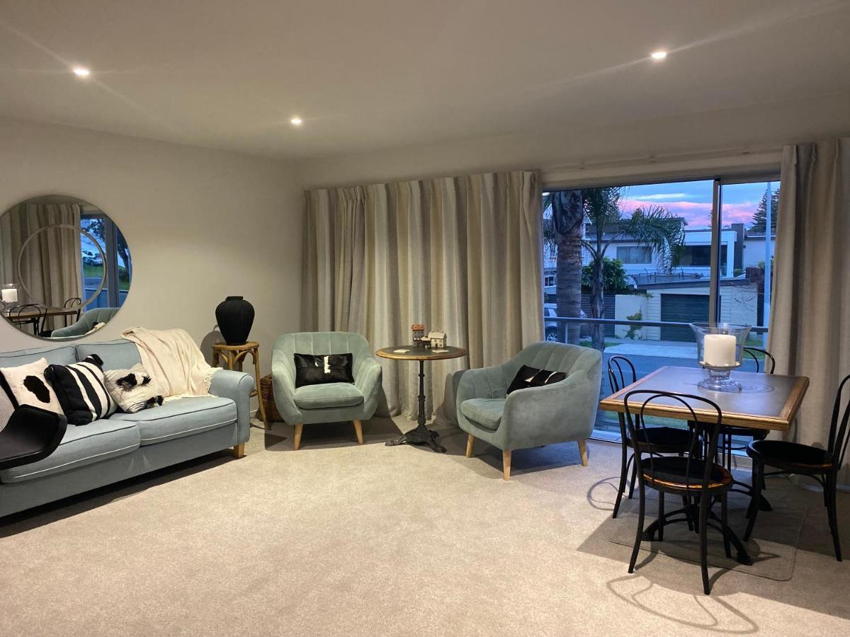 Modern Beach Apartment With Pool & Location Mount Maunganui Eksteriør billede