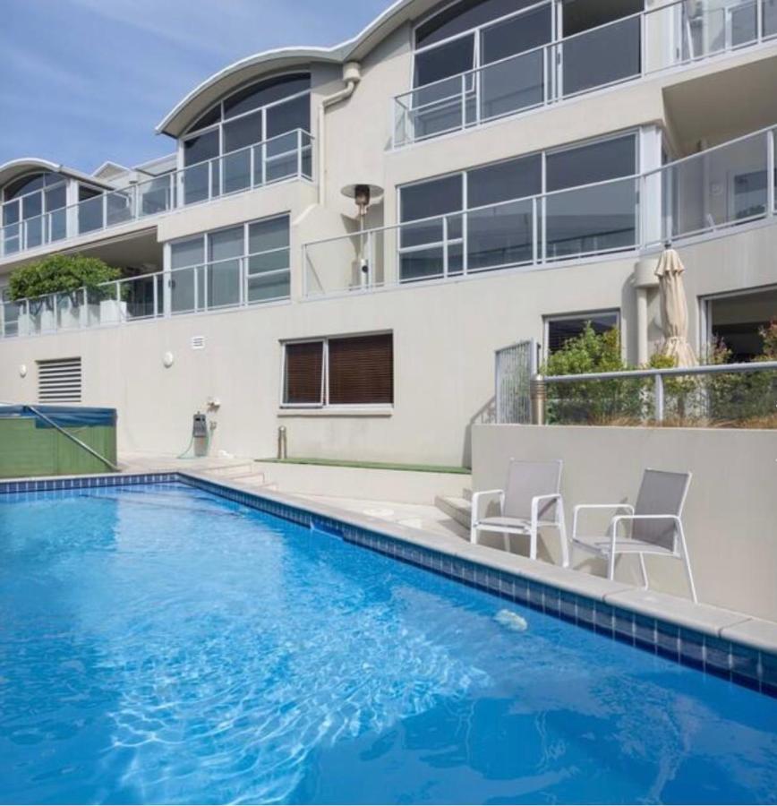 Modern Beach Apartment With Pool & Location Mount Maunganui Eksteriør billede
