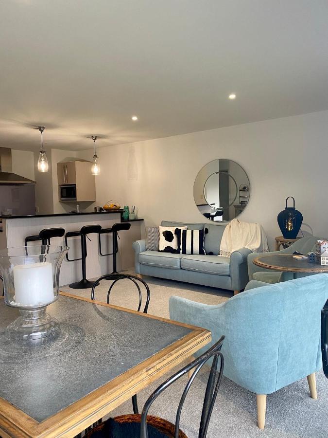 Modern Beach Apartment With Pool & Location Mount Maunganui Eksteriør billede