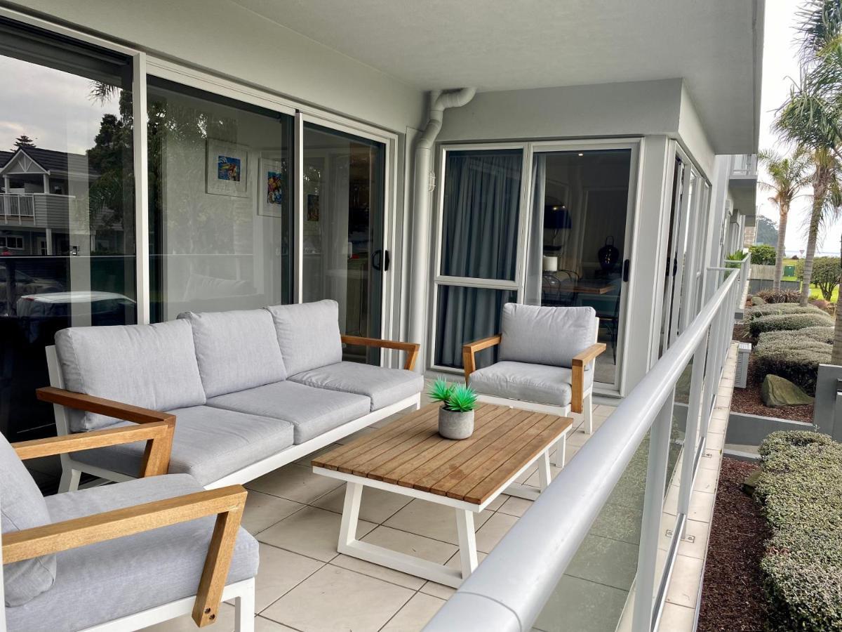 Modern Beach Apartment With Pool & Location Mount Maunganui Eksteriør billede