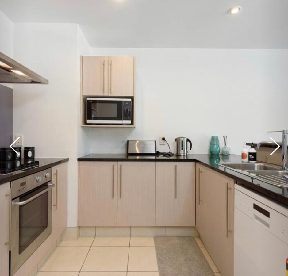Modern Beach Apartment With Pool & Location Mount Maunganui Eksteriør billede
